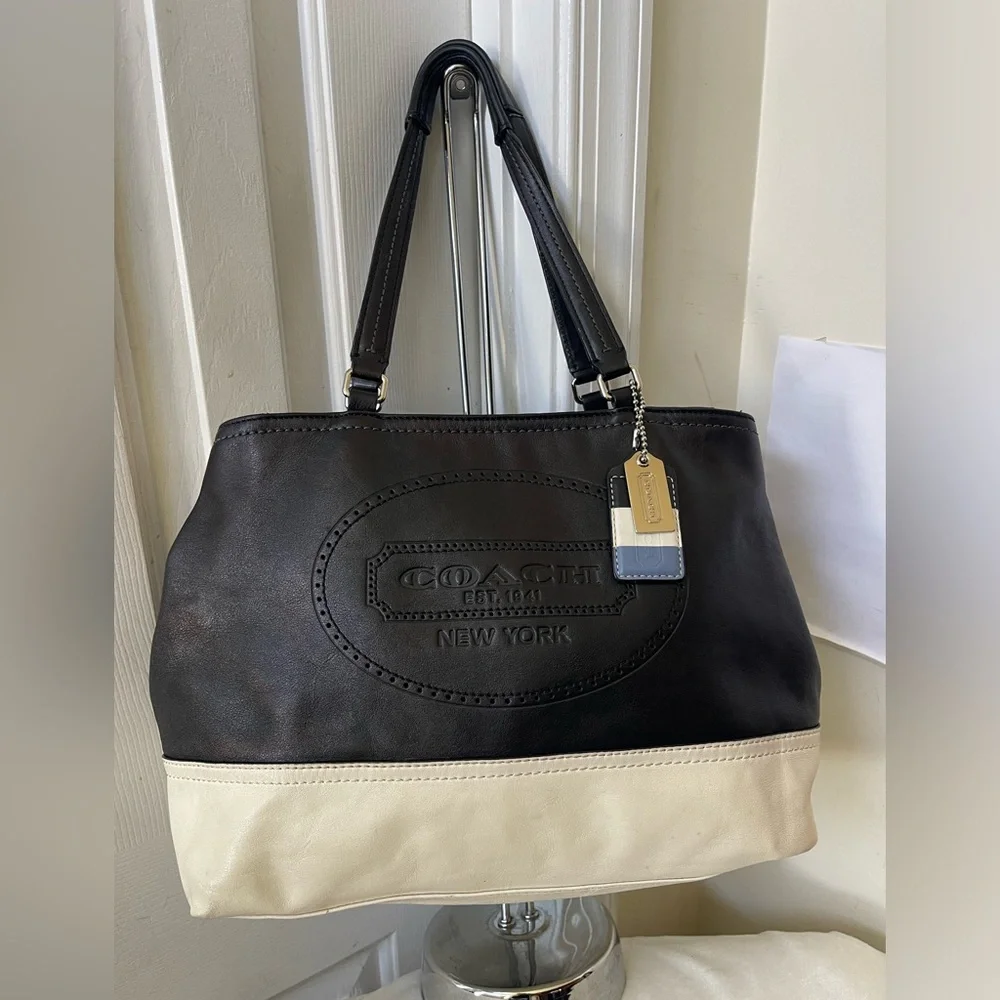 Coach Hampton Weekend color block leather tote bag - Picture 13 of 15